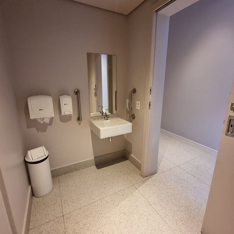 ¡Estudio planificado con vista increíble en el paraíso!