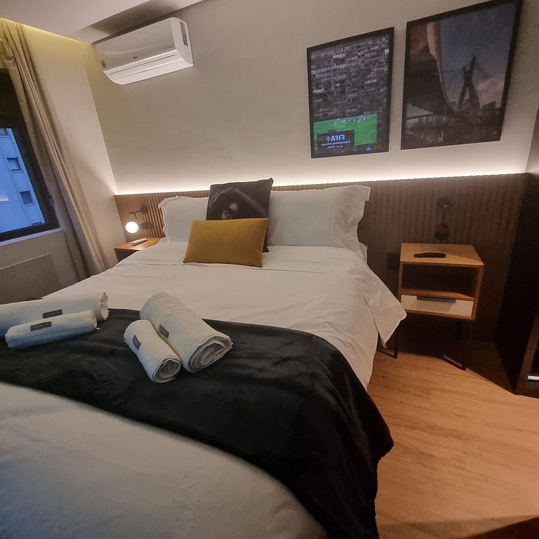 Sophisticated and Modern Apt in the Heart of Itaim