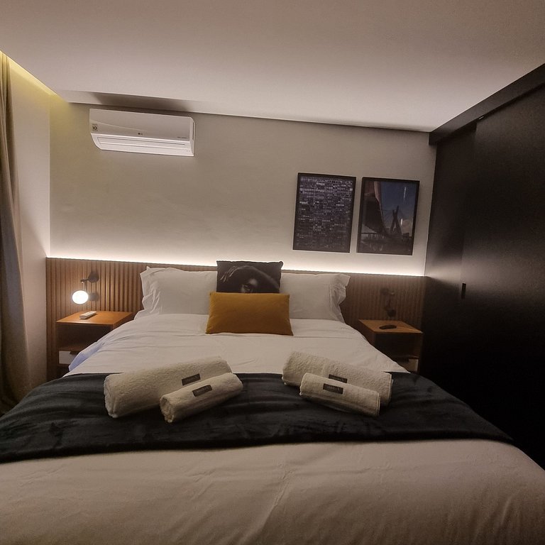 Sophisticated and Modern Apt in the Heart of Itaim