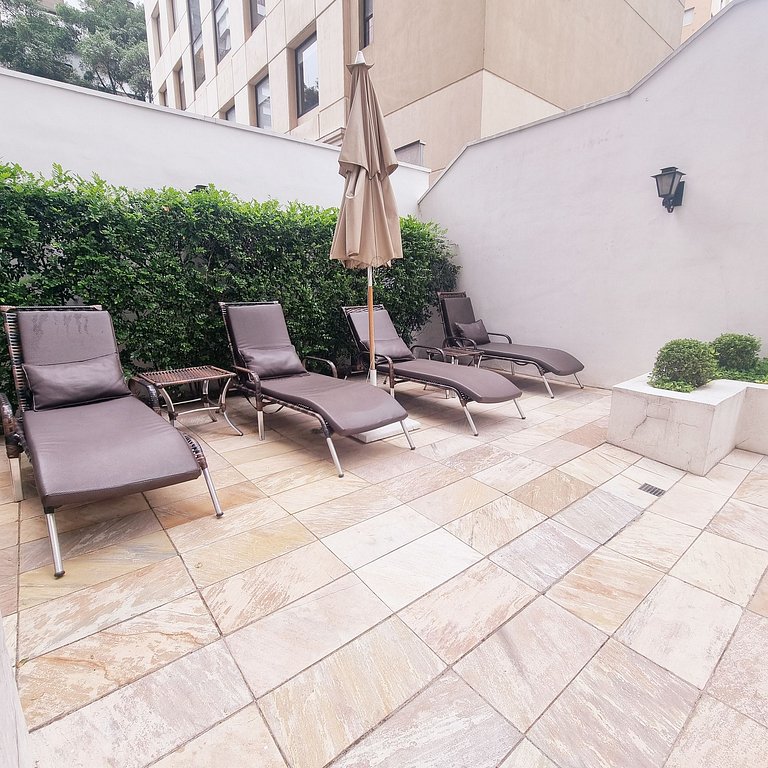 Sophisticated and Modern Apt in the Heart of Itaim