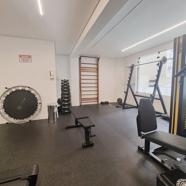 Sophisticated and Modern Apt in the Heart of Itaim