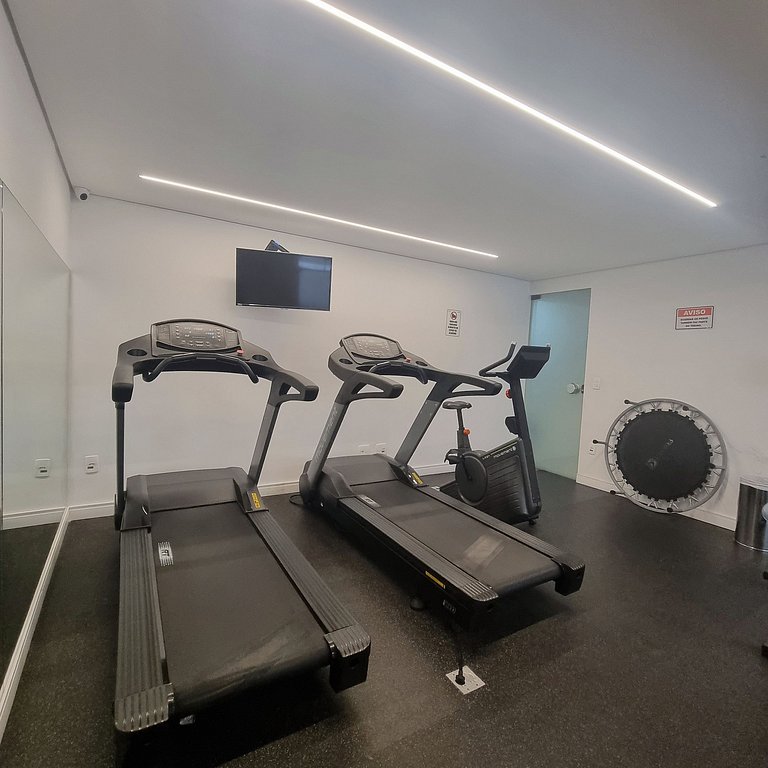 Sophisticated and Modern Apt in the Heart of Itaim