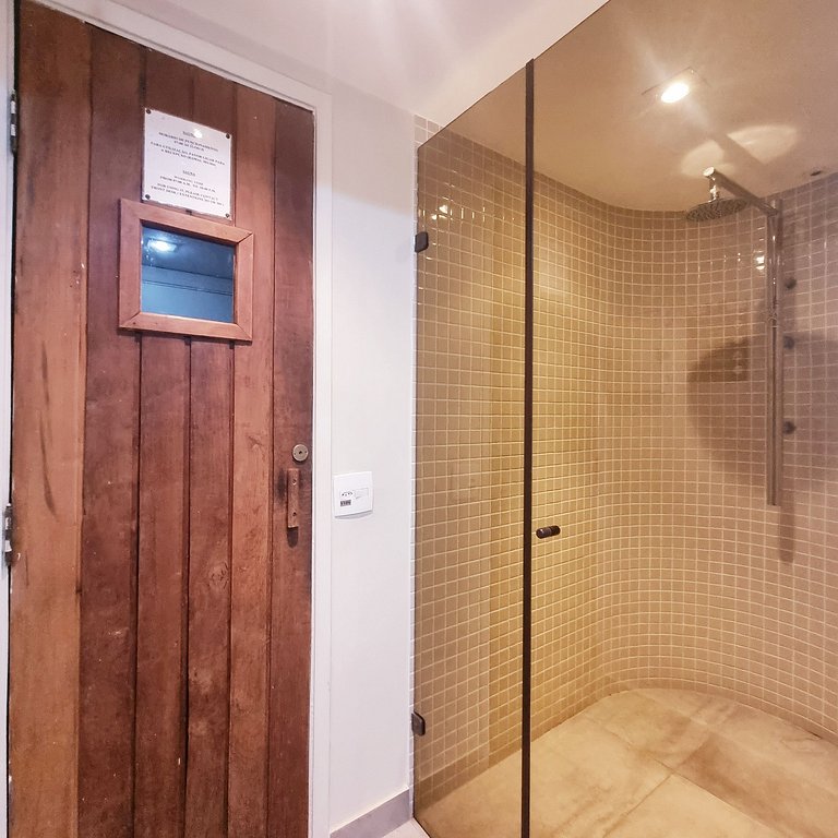 Sophisticated and Modern Apt in the Heart of Itaim