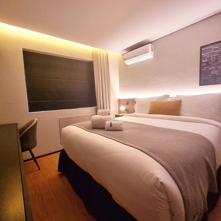 Sophisticated and Modern Apt in the Heart of Itaim