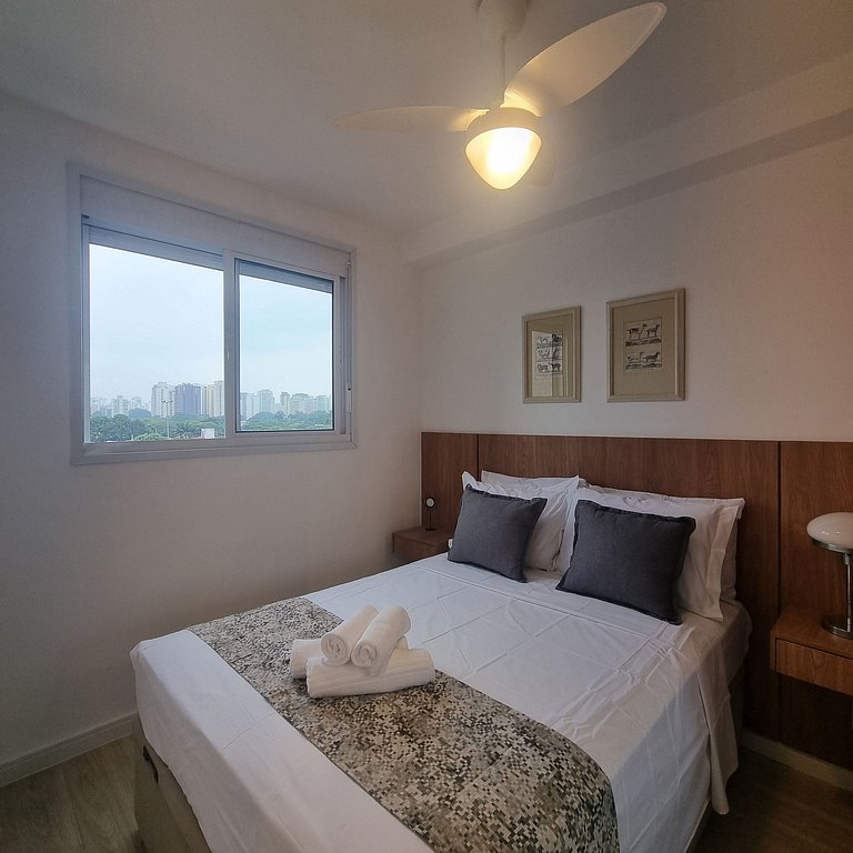 Lots of Style in Moema next to the Metro and Mall