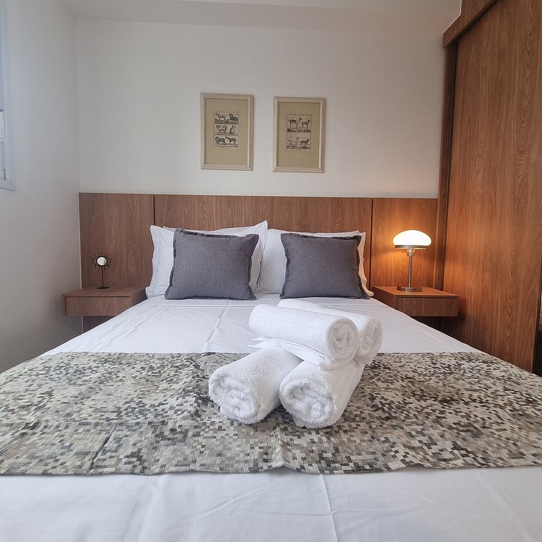 Lots of Style in Moema next to the Metro and Mall