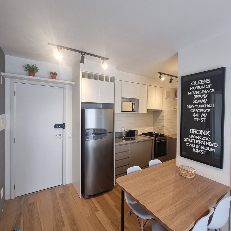 Mucho estilo en Moema junto al metro y mall