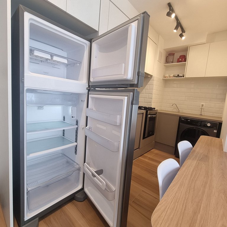 Lots of Style in Moema next to the Metro and Mall