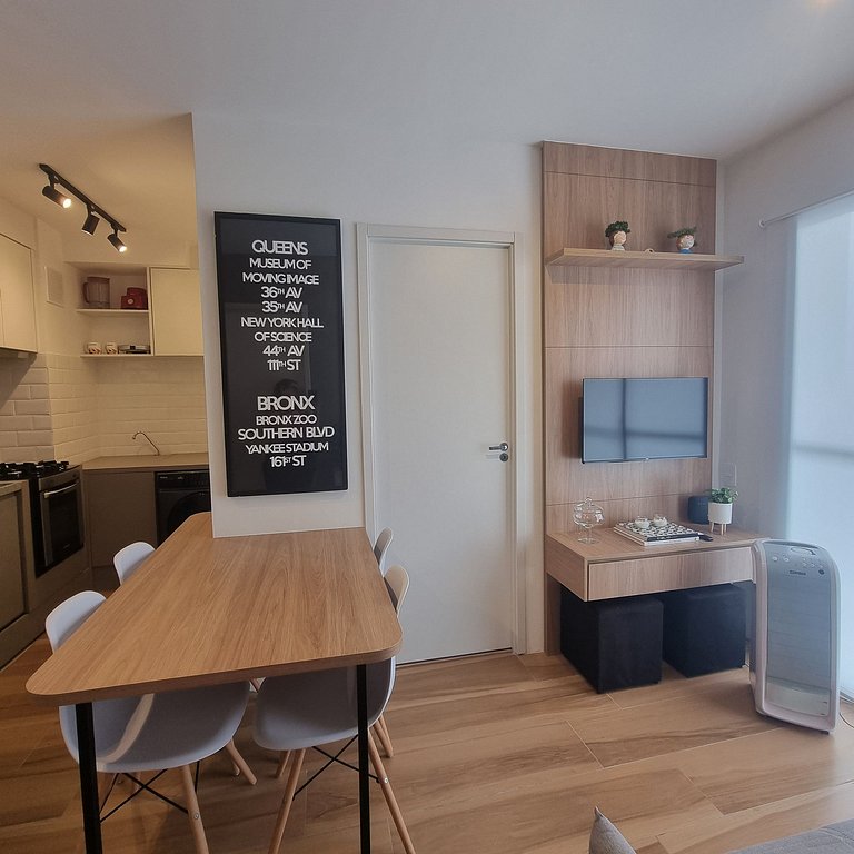 Lots of Style in Moema next to the Metro and Mall