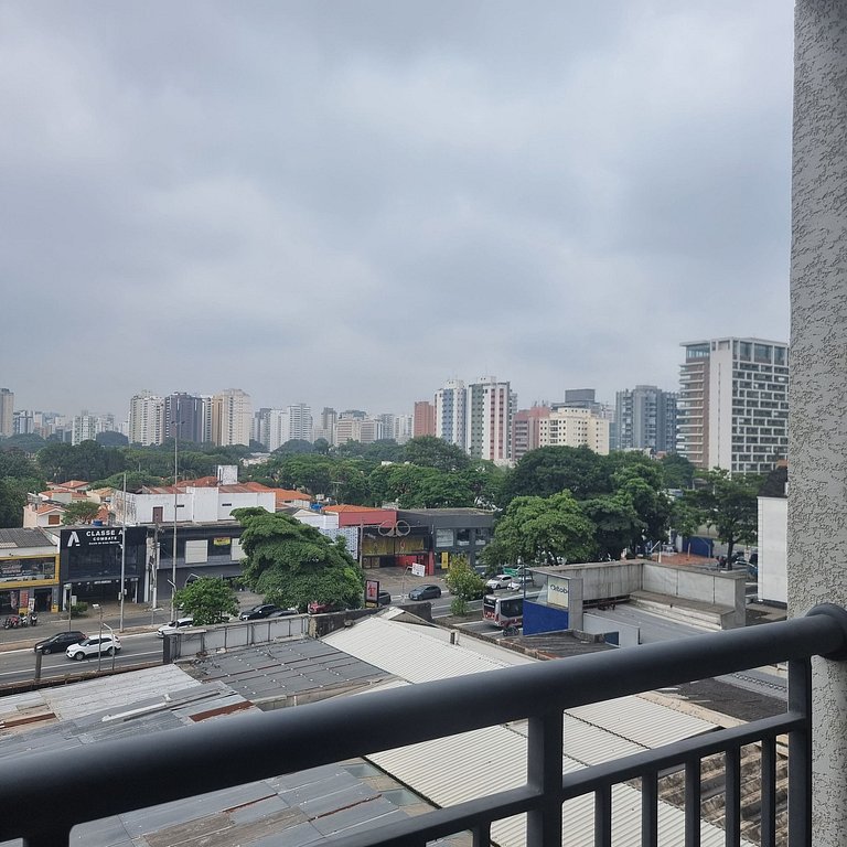 Lots of Style in Moema next to the Metro and Mall